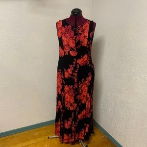 Nostalgia Maxi Length Sleeveless Floral Print Dress